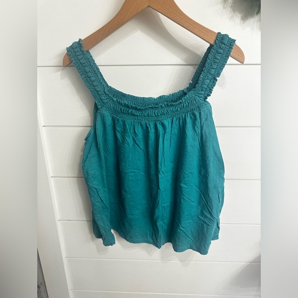 Anthropologie XL crop tank top. Ruffle trim at top very soft. - Picture 2 of 3